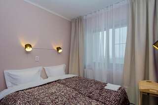 Хостел BerryFlat Краснодар Двухместный номер с 1 кроватью или 2 отдельными кроватями-1